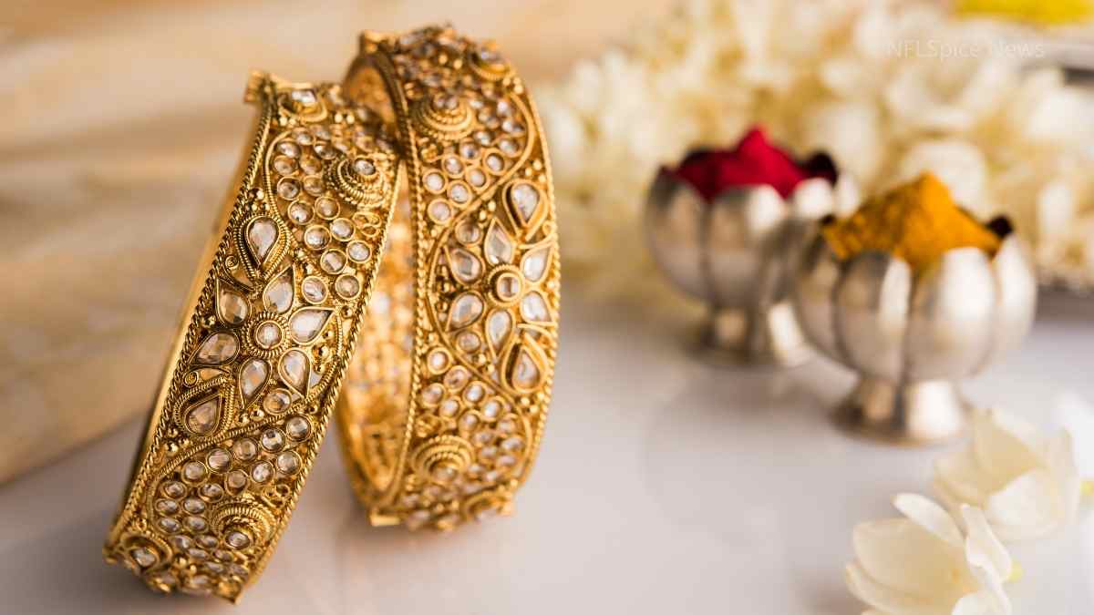 Gold Price Crash Gold prices fell in MCX and domestic market, see the rates of 22-24 carats (2)