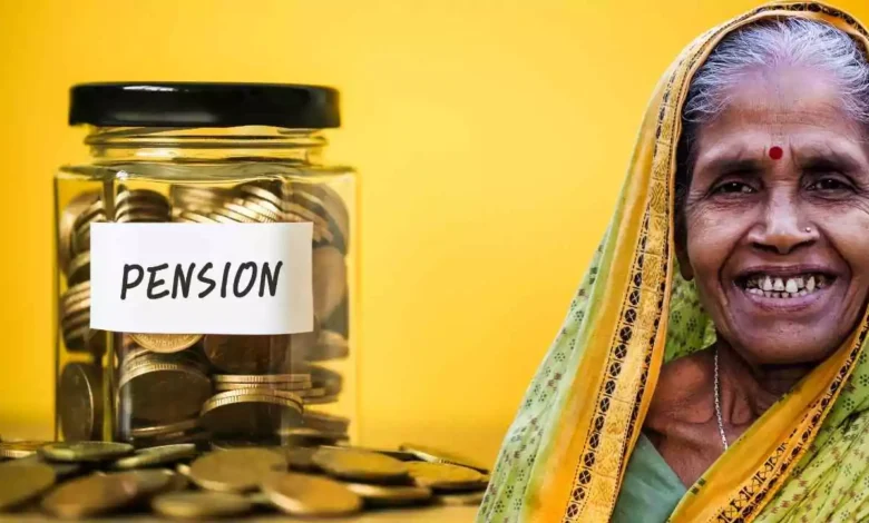 Govt Pension Scheme: रिटायरमेंट में हर महीने 5,000 तक पेंशन, जानें कैसे मिलेगा लाभ