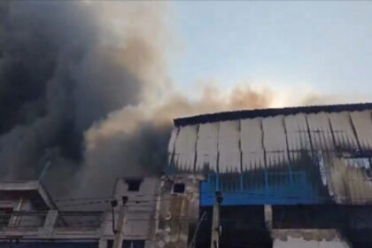 Delhi: Fire Erupts in Narela Industrial Area Cable Factory, 10 Fire Tenders on Scene