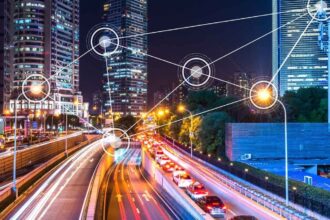 दिल्ली-NCR में अब एक्सप्रेसवे के दोनों तरफ बनेगी 5 नई स्मार्ट सिटी, 700 से ज्यादा गाँवों की किस्मत चमकेगी!