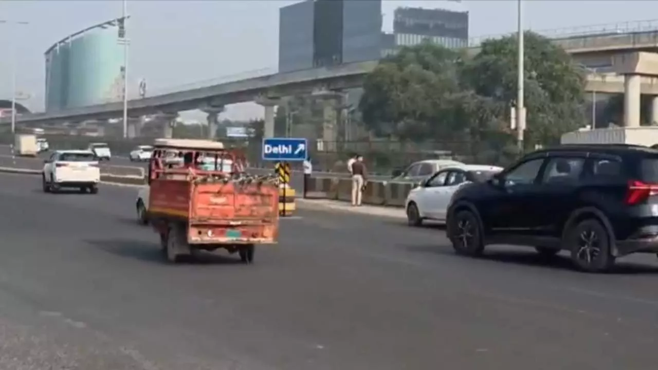 गुरुग्राम वालों को राहत! शंकर चौक का बंद कट आखिरकार खुला, रोज का जाम हुआ कम गुरुग्राम वालों को राहत! शंकर चौक का बंद कट आखिरकार खुला, रोज का जाम हुआ कम