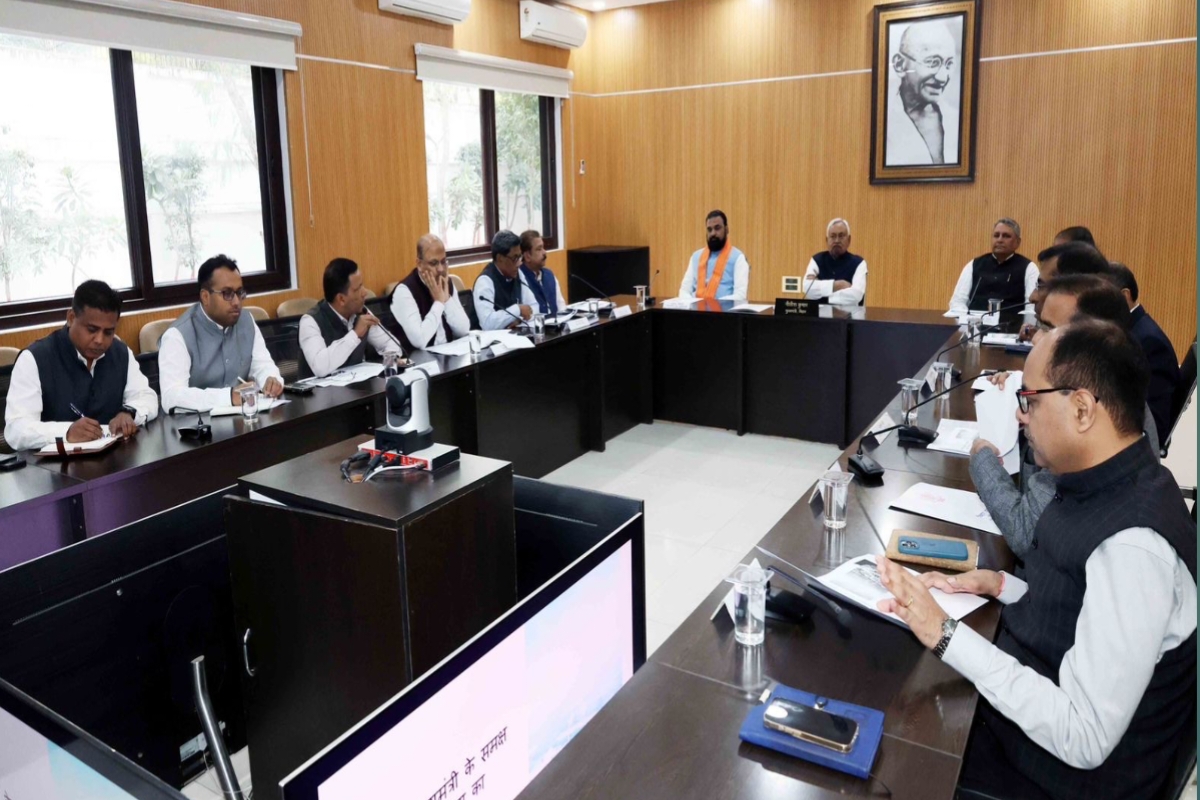 बिहार में रेत और भूमि माफियाओं पर नकेल कसने के लिए विशेष कार्य बल का गठन बिहार में रेत और भूमि माफियाओं पर नकेल कसने के लिए विशेष कार्य बल का गठन