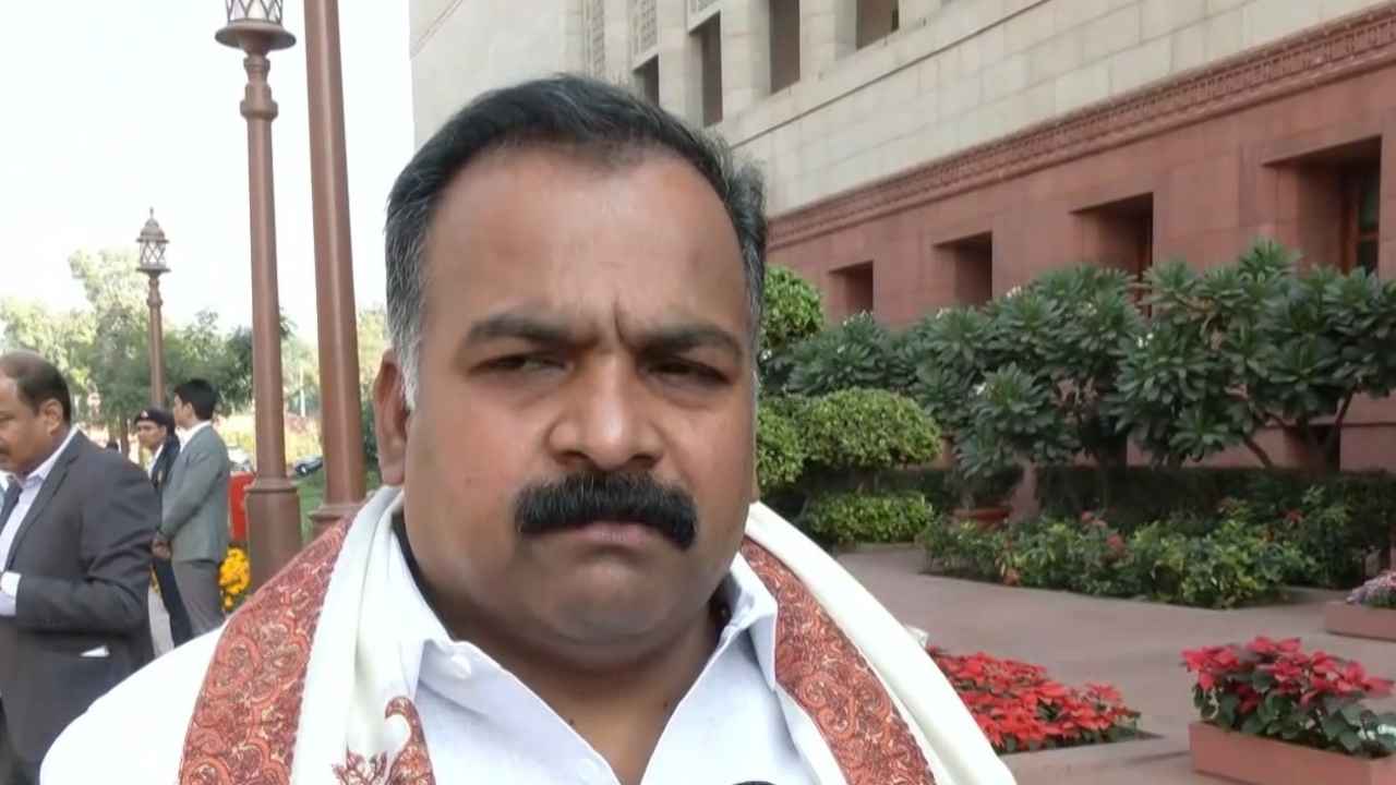 'सरकार अभी तक चुनाव सुधार की दिशा में नहीं सोच रही', विपक्ष के सांसदों ने निर्वाचन आयोग पर भी सवाल उठाए