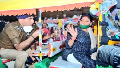 झांसी की पहली महिला ऑटो ड्राइवर अनीता चौधरी की संदिग्ध मौत: हादसा या लूट के बाद हत्या?